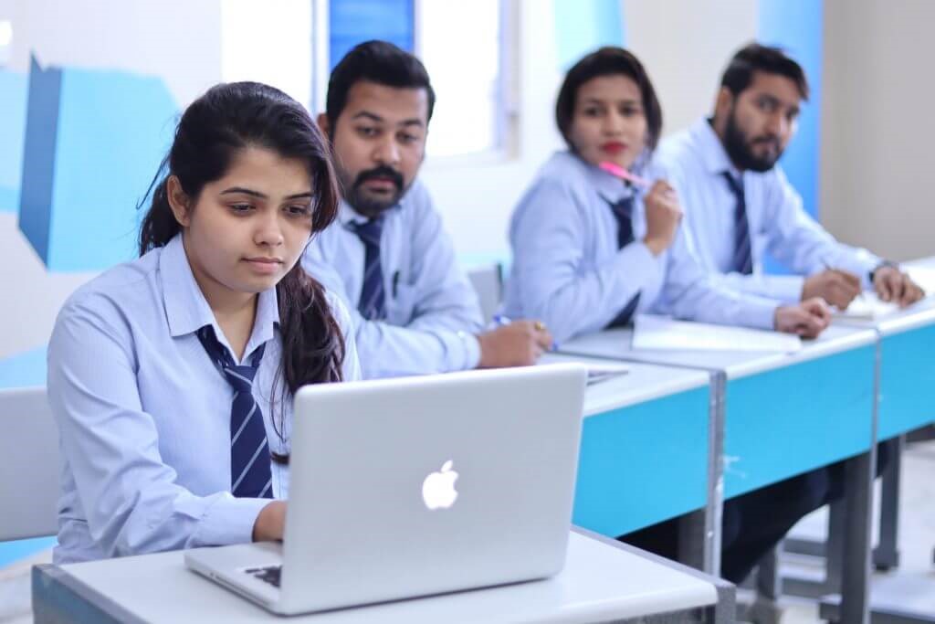 Choosing Poddar Business School can be your Best Career Choice