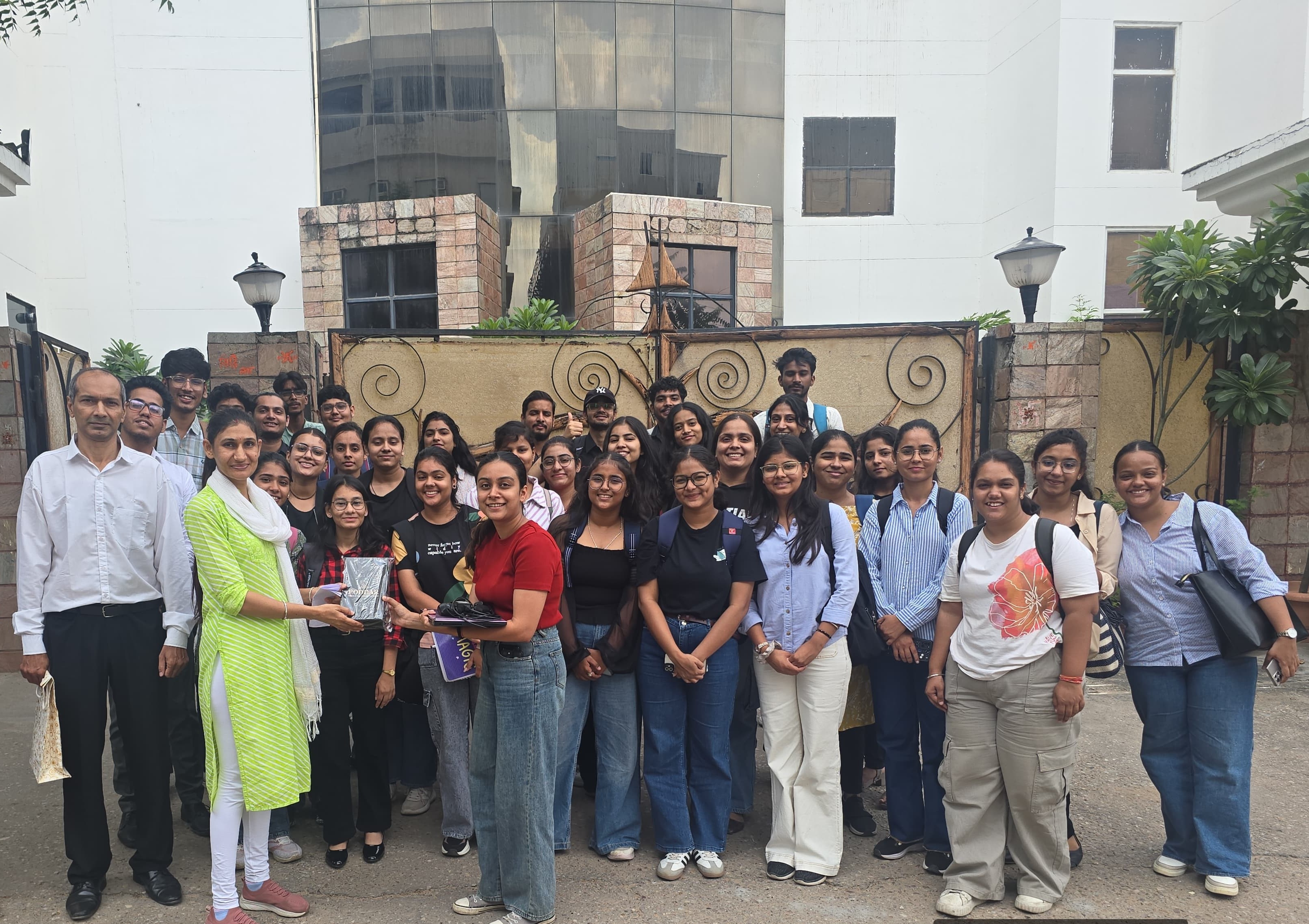 PGDM students Industrial Visit to Jaipur Rugs